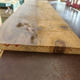 旧木板实b木地板落叶松风化复古松木杉木老木板做旧原木旧地板