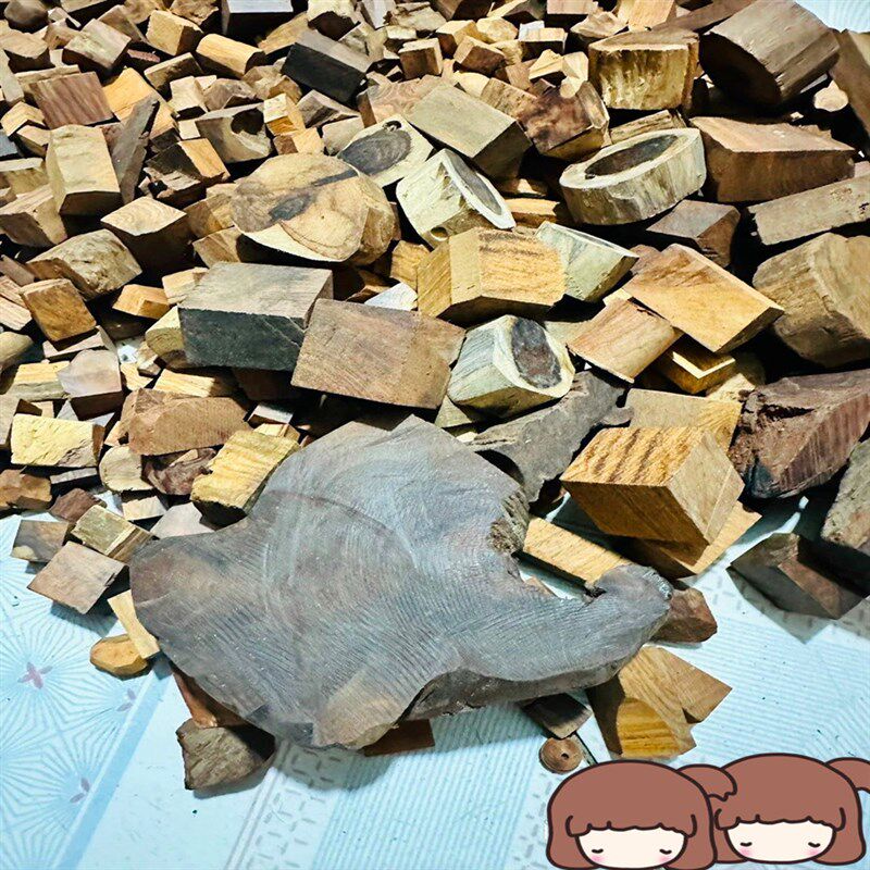 海南黄花梨边角料下脚料 原木料 红木海K黄手把件挂件雕刻料珠子图片