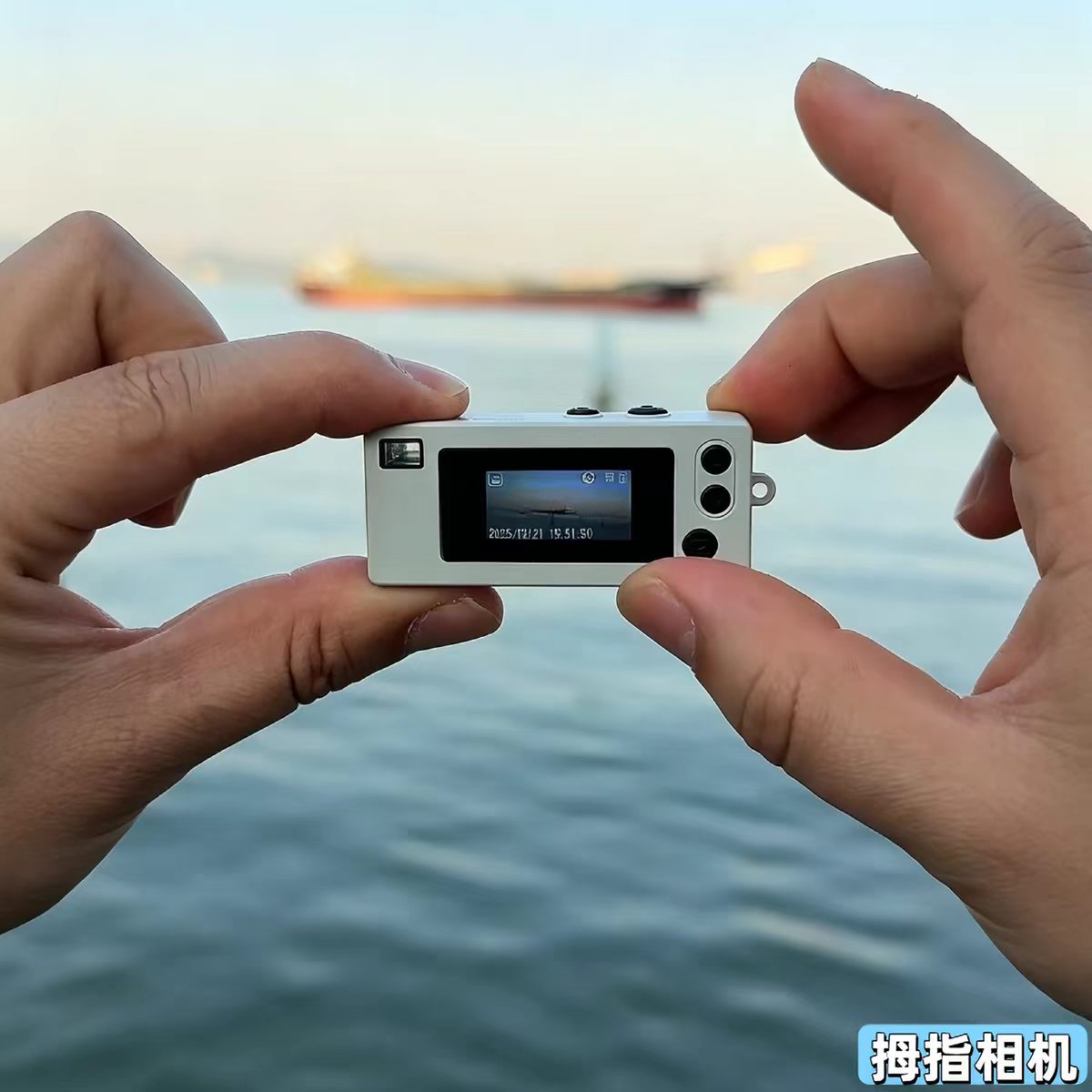 复古拇指相机钥匙扣可拍照上传手