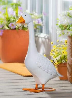 跨境热销Giddy the Porch Goose Statue花园呆头大白鹅雕塑工艺品