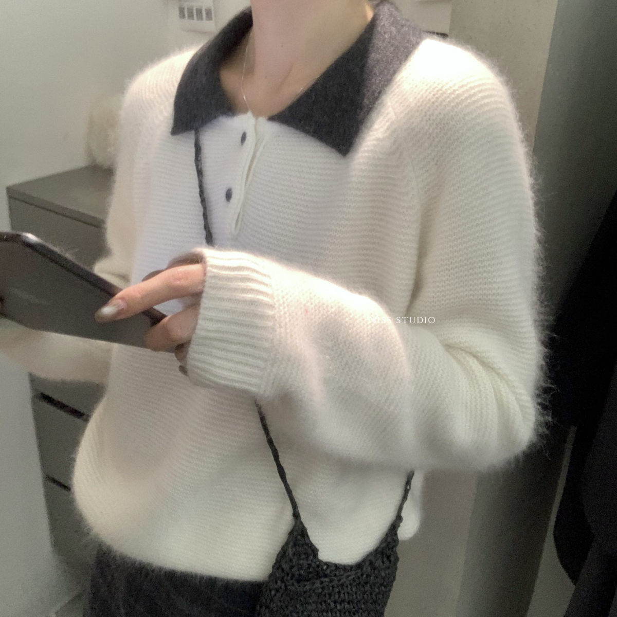 MISS密思家-简约百搭浣熊绒暖和Polo领保暖毛衣（含28羊毛）M0510