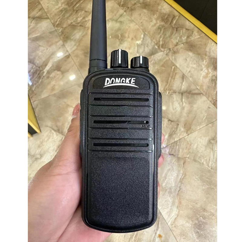 东科防水对讲机IP68防水等级8瓦大功率工程工厂用2800毫安 DK598