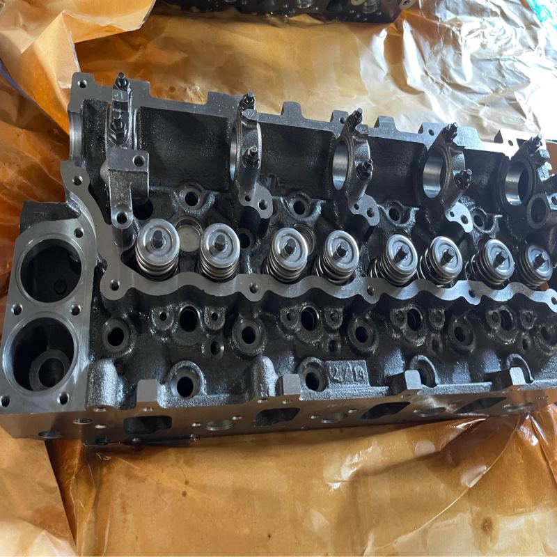 4HF1 4HG1缸盖总成