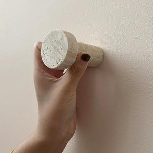 卧室衣帽间浴室挂钩装 中古侘寂风天然洞石挂钩设计师软装 饰摆件