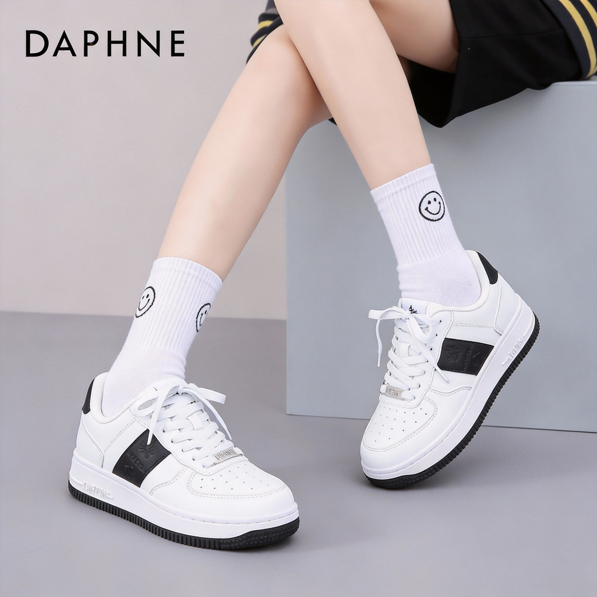 达芙妮爆款小白鞋女款2026秋季新款厚底百搭板鞋休闲软底运动鞋子,女鞋,网面鞋,淘宝优惠券,粉丝福利购,淘宝优惠卷