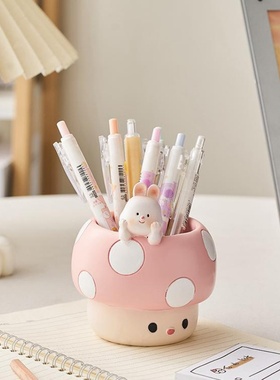优选创意办公室桌面笔筒收纳盒轻奢高级感女生工位装饰品摆件生日