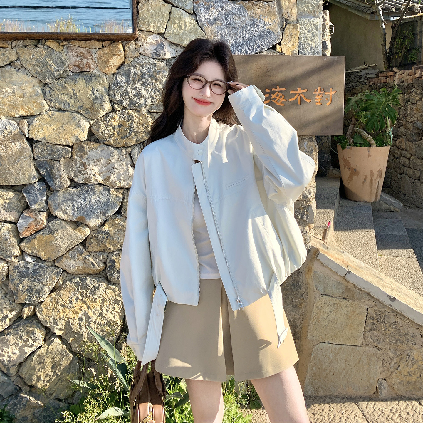 ZB119-8602-P155-K248现货韩版简约短风衣，女装短外套，ELIN