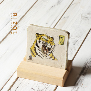 日本九谷烧陶瓷器 中村陶志人作寅虎家居装饰摆件 桌面饰品