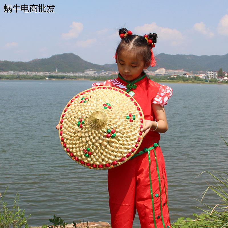 手工竹编菠萝帽儿童舞蹈