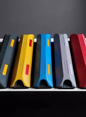 优选彩色反光橡胶定位器挡车器黑红蓝黄灰色合成定位器汽车倒车止