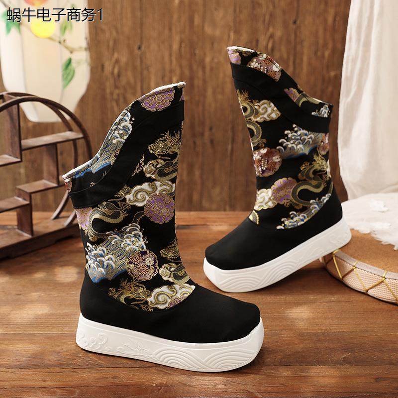 2021年古风靴子男青年厚底耐磨圆头汉服靴男士搭配古装服饰增高鞋