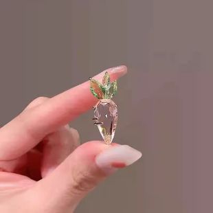 日系可爱樱桃水果胸针潮小众草莓设计感柠檬别针领针防走光扣开D1
