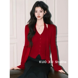【现货秒发】韩式搭配一整套冬装红色挂脖吊带背心叠穿开衫外套女