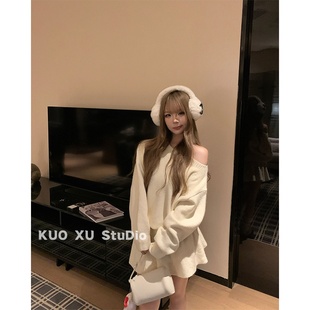 毛衣露肩上衣高腰a字短裙半身裙女 斜肩针织衫 韩式 搭配一整套冬装