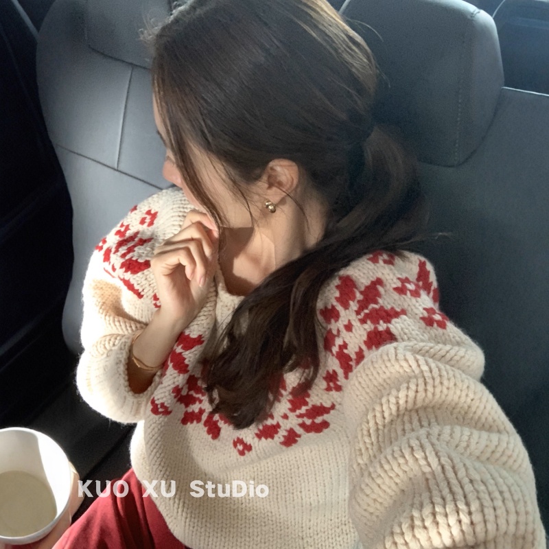 【送运费险】雪花刺绣针织衫复古