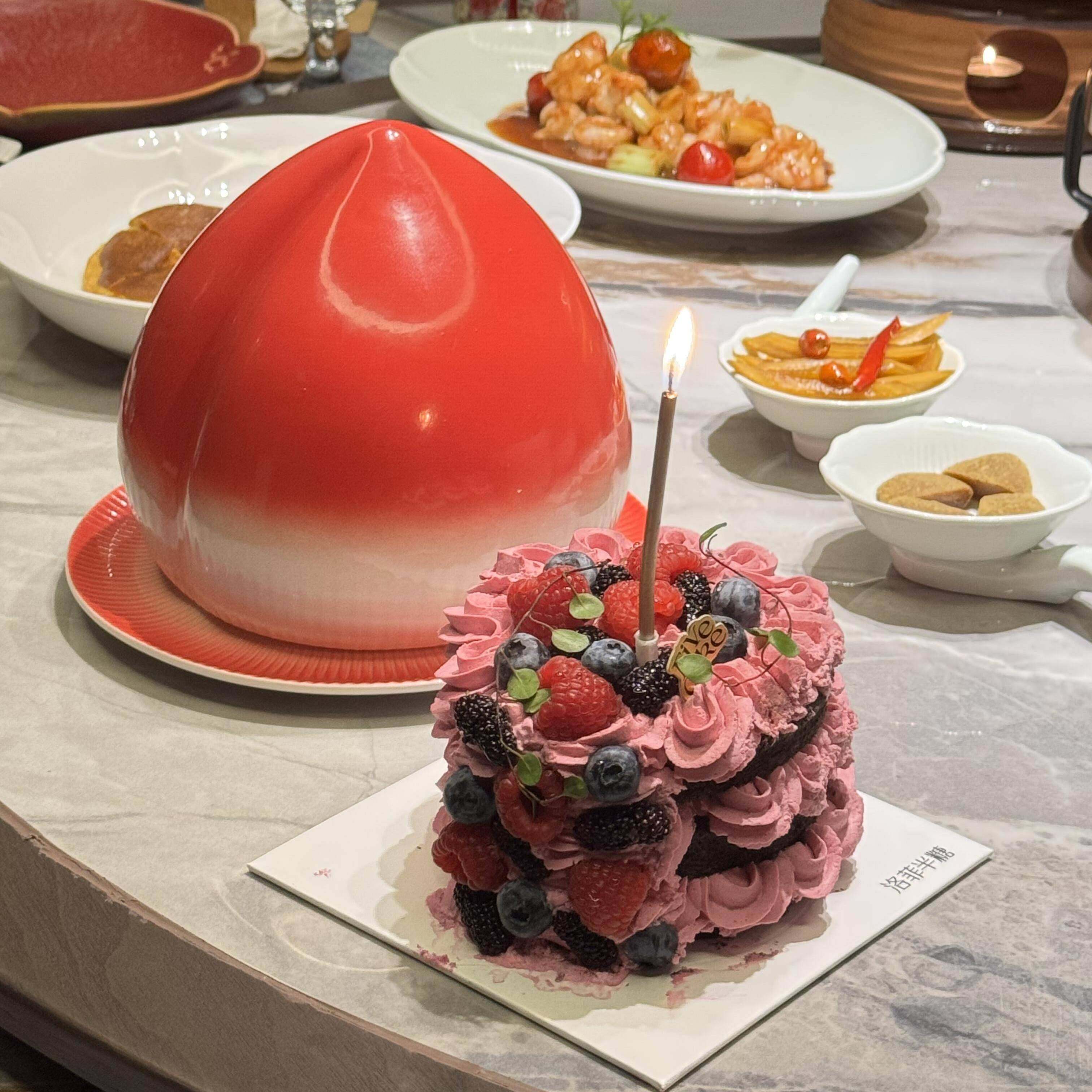 中式寿桃餐具生日宴寿宴面碗酒店餐厅会所仪式感陶瓷创意长寿面盘