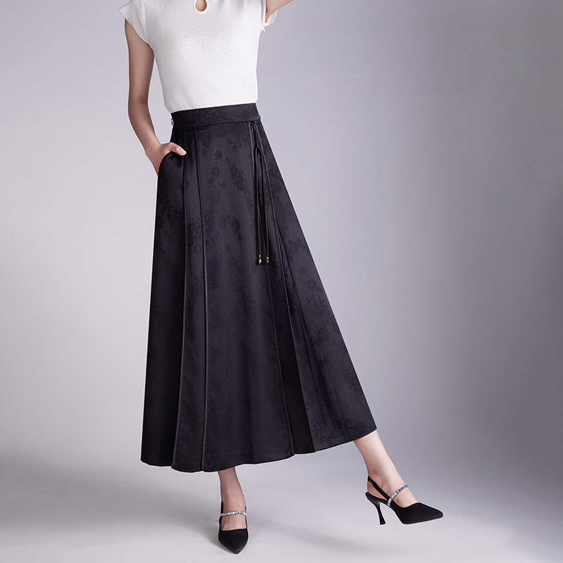 2025新款新中式国风马面裙提花百褶裙女裙子秋冬半身裙A字裙长裙