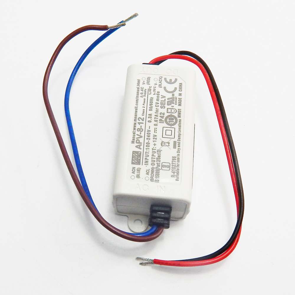 现货 APV-8-12/24塑壳恒压电源12V0.67A  MEAN WELL变压器