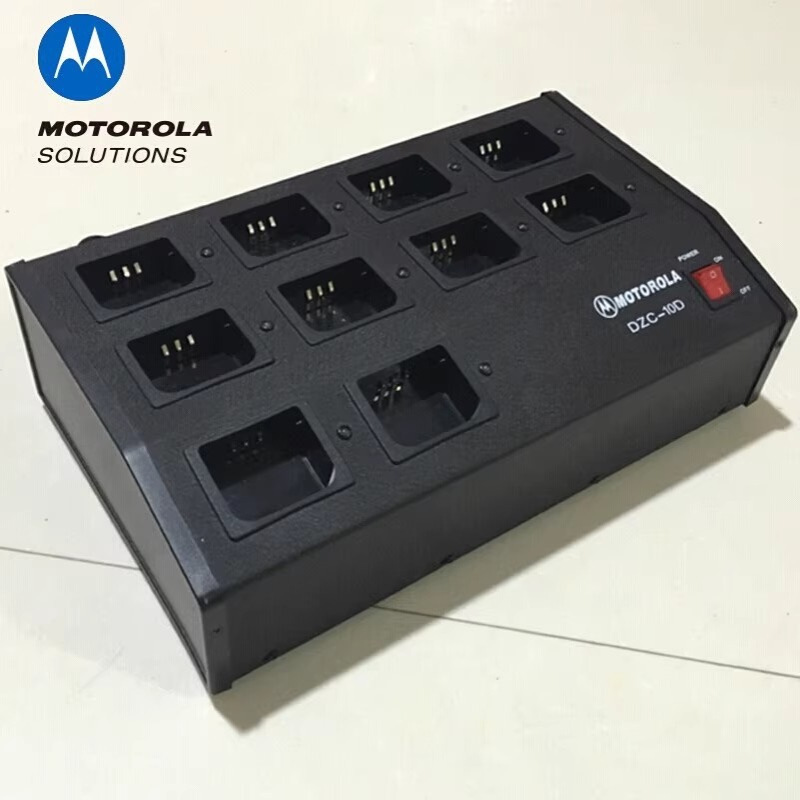 摩托XIR 3688 GP3688 GP328/GP338  PTX760 对讲机多联排充电器