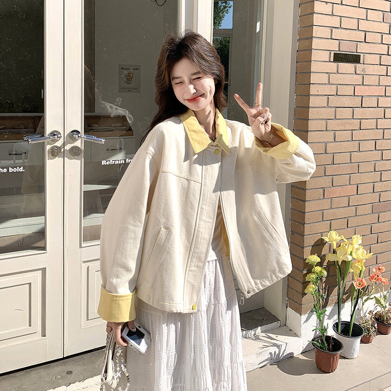 米白色牛仔外套女春季2026新款韩系温柔甜美撞色拼接休闲夹克上衣