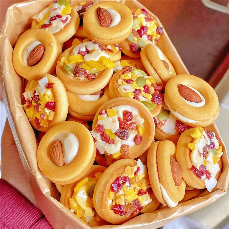 正宗披萨坚果圆饼干杏仁味