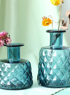 简约北欧蓝色玻璃花瓶水培复古花瓶干花花器软装家居饰品轻奢摆件