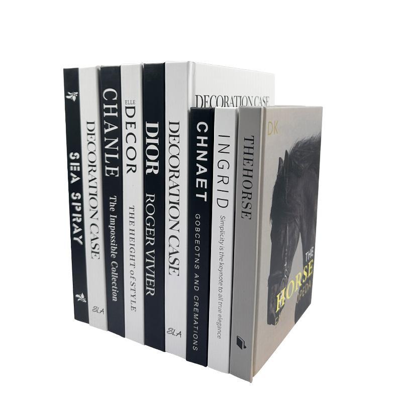 新款号装饰硬壳可翻页书空白页无字中间有一张插图展示书摆件