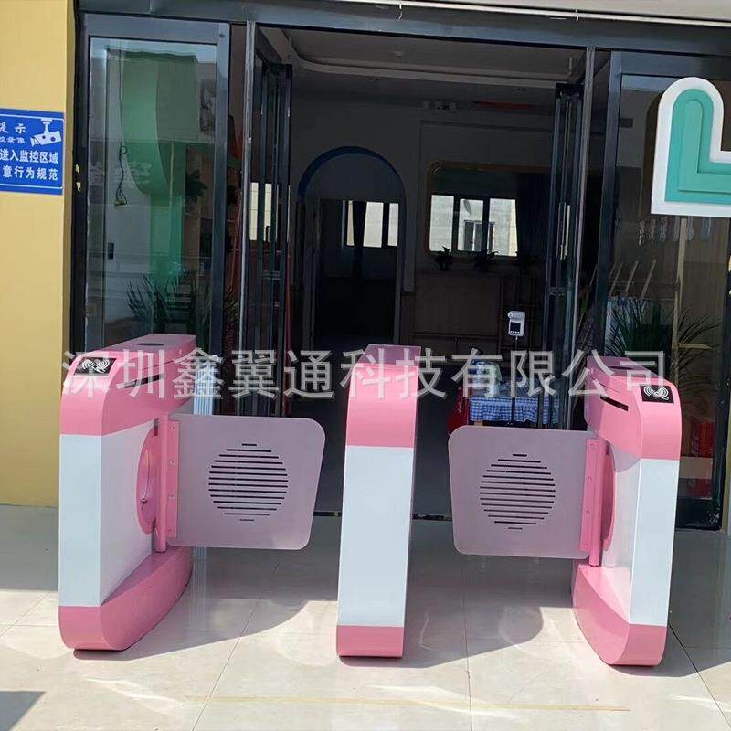 幼儿园微信推送闸机刷卡语音播报姓名摆闸校园人脸识别速通门