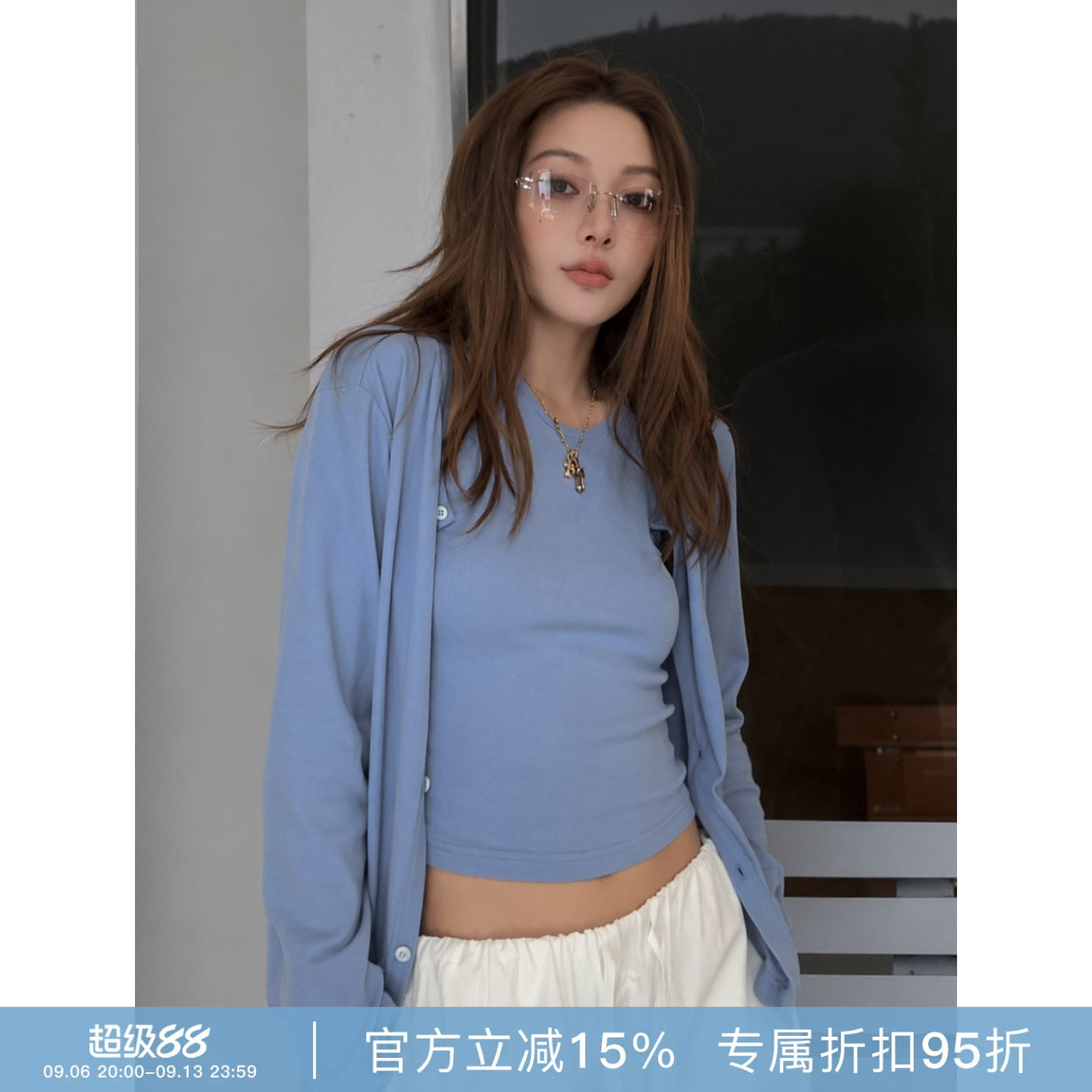纯棉薄款长袖修身显瘦女T恤图片