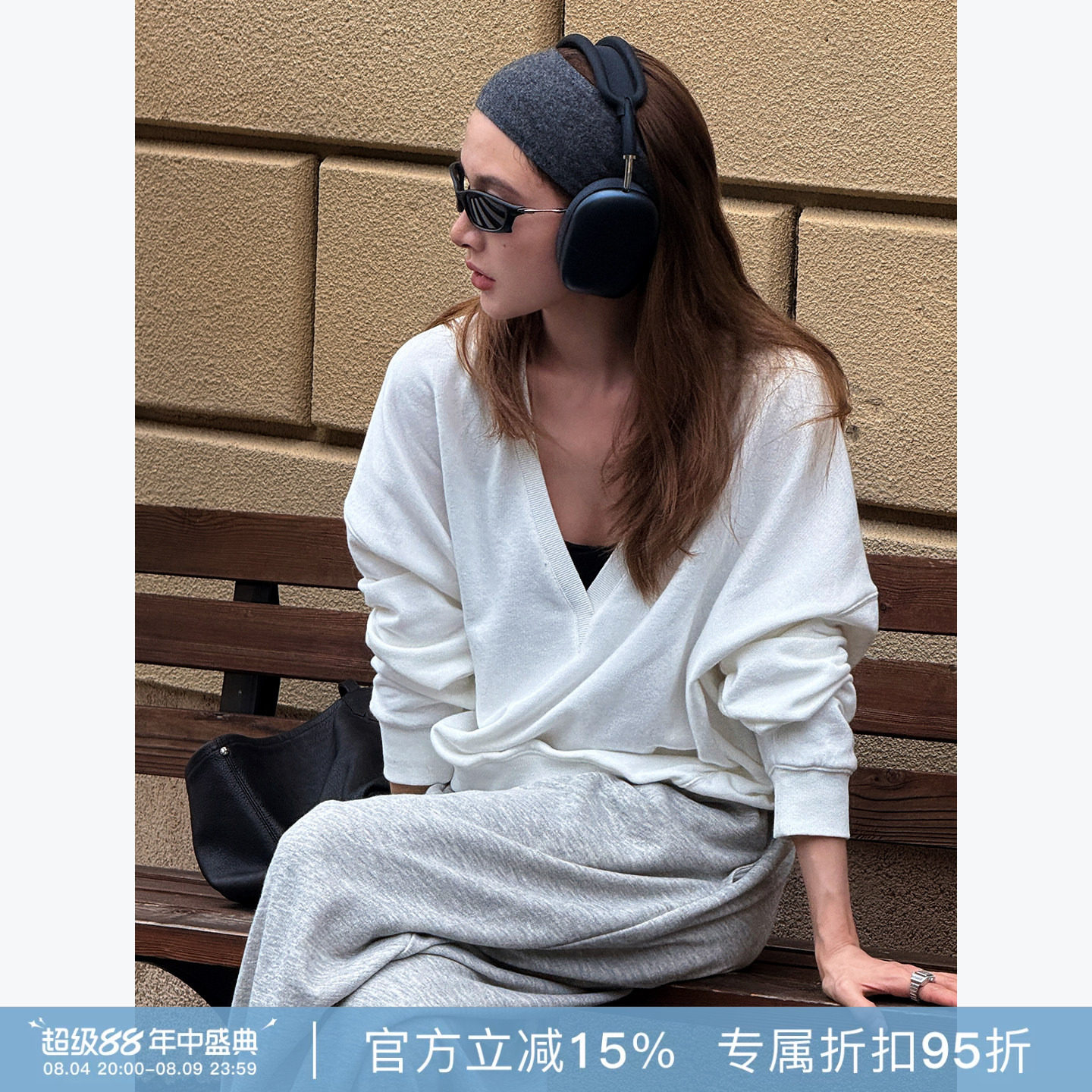 RHER STUDIO“薄片儿”高支V领卫衣针织短款时尚简约套头衫S6186