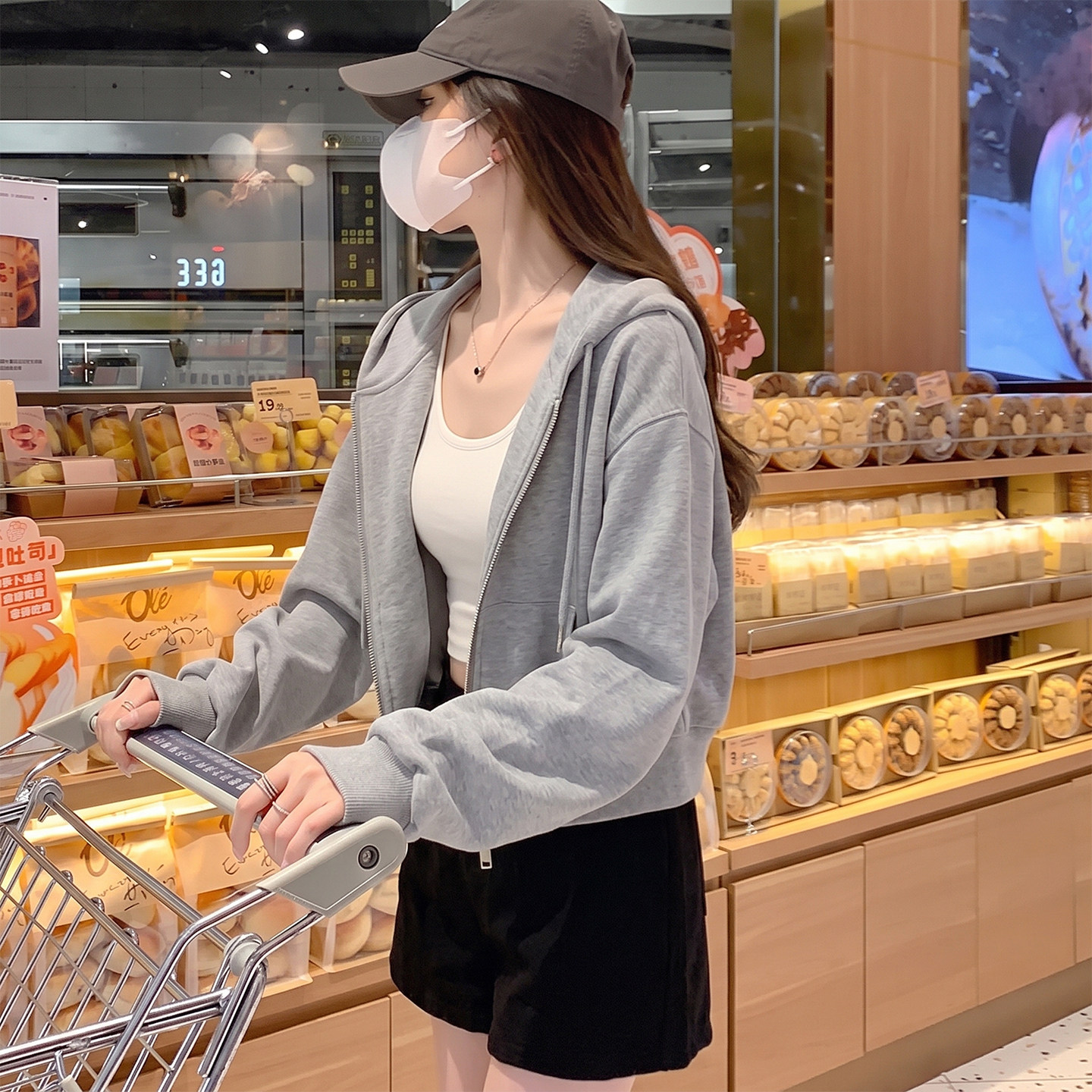 薄款连帽拉链卫衣开衫女图片