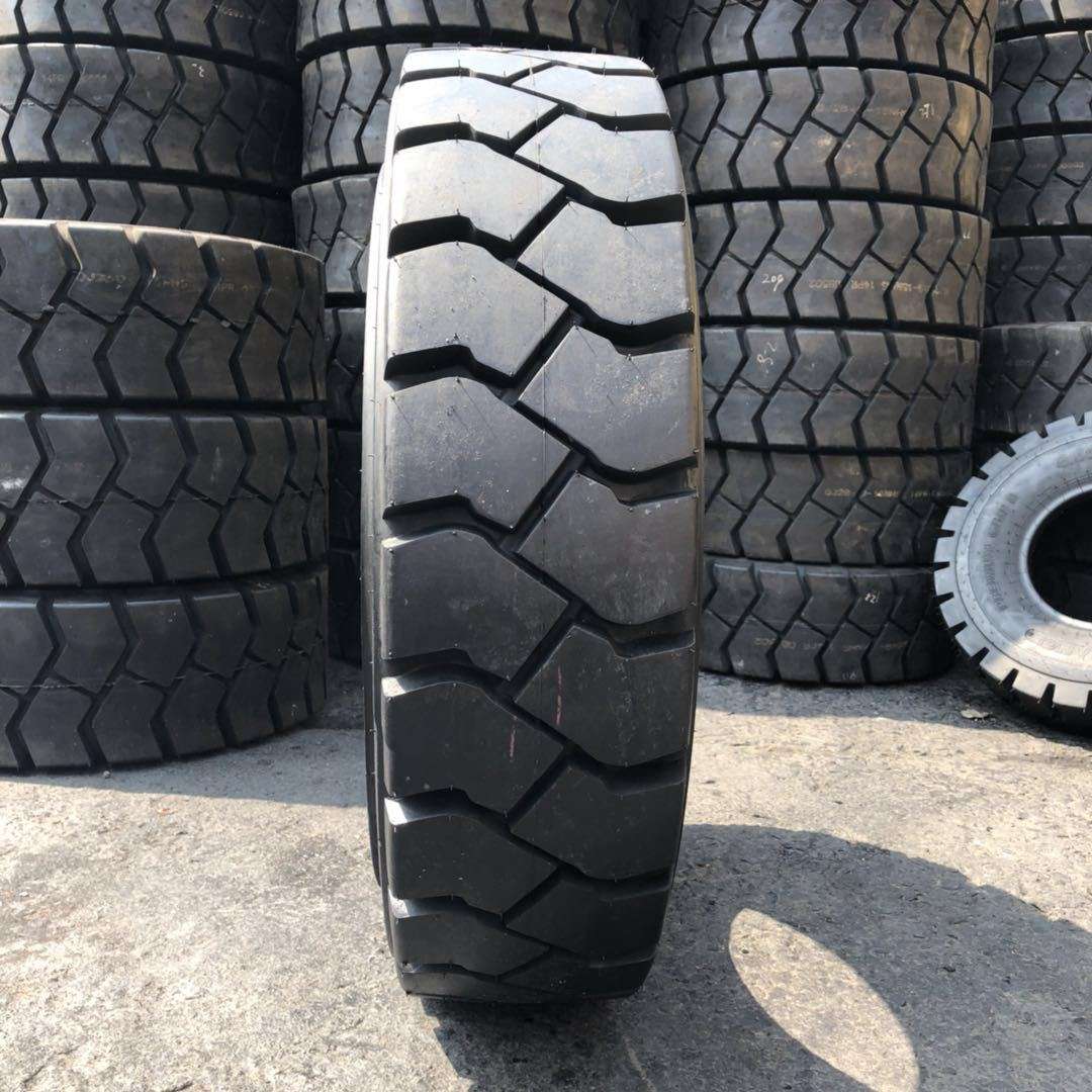 合力充气叉车轮胎朝阳8.25-15NHS   8.25-20NHS  9.00-20NHS 16PR