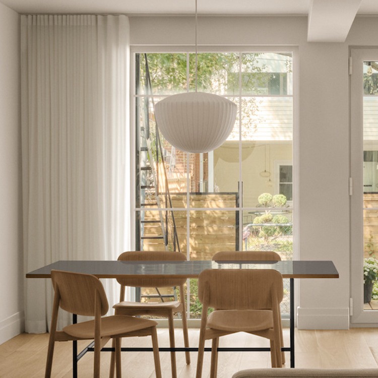 北欧设计师款意式仿蚕丝餐厅卧室单头灯扁平款日式诧寂风蚕茧吊灯