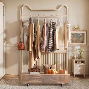 奶油风简易衣帽架卧室落地挂衣架网红法式客厅可移动衣物放置架