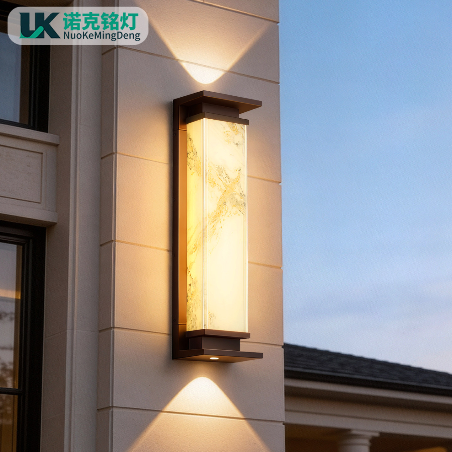 太阳能户外壁灯别墅花园大门两侧墙壁灯室外防水庭院外墙露台壁灯
