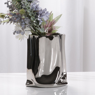 现代艺术花瓶不规则线条褶皱摆件客厅餐桌样板间轻奢家居装饰花器