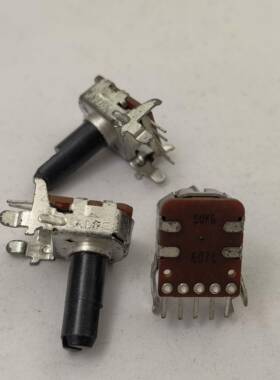 日本ALPS 12方型 卧式B50K 柄长16MMF单排 双联电位器 5脚