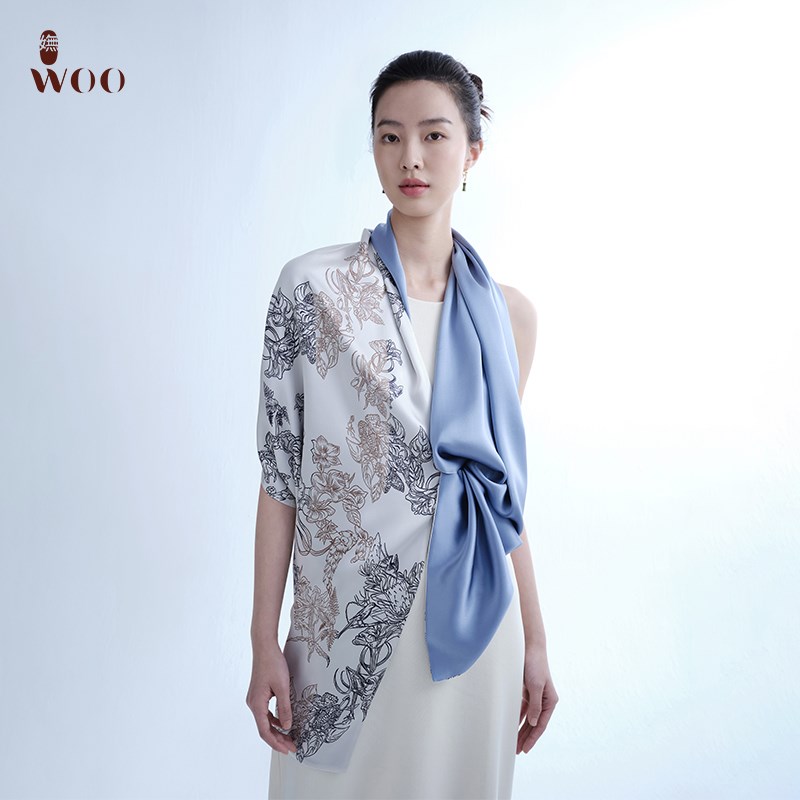 嫵WOO 【中式盘扣】印花面料小-青花卉影中式丝巾披肩围巾百搭