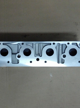 C16SE缸盖92089854945811929635198193339388轴承气缸盖发动机