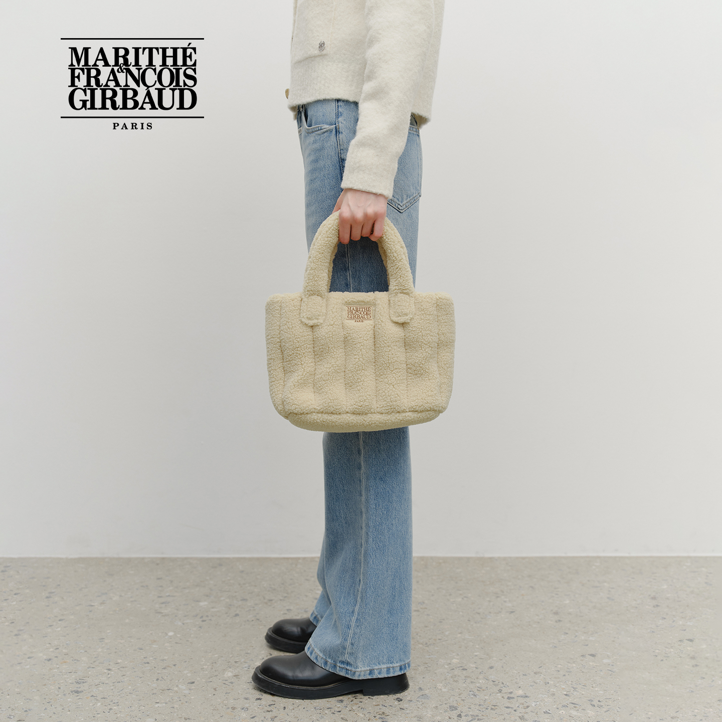 MARITHE经典LOGO毛绒绗缝包