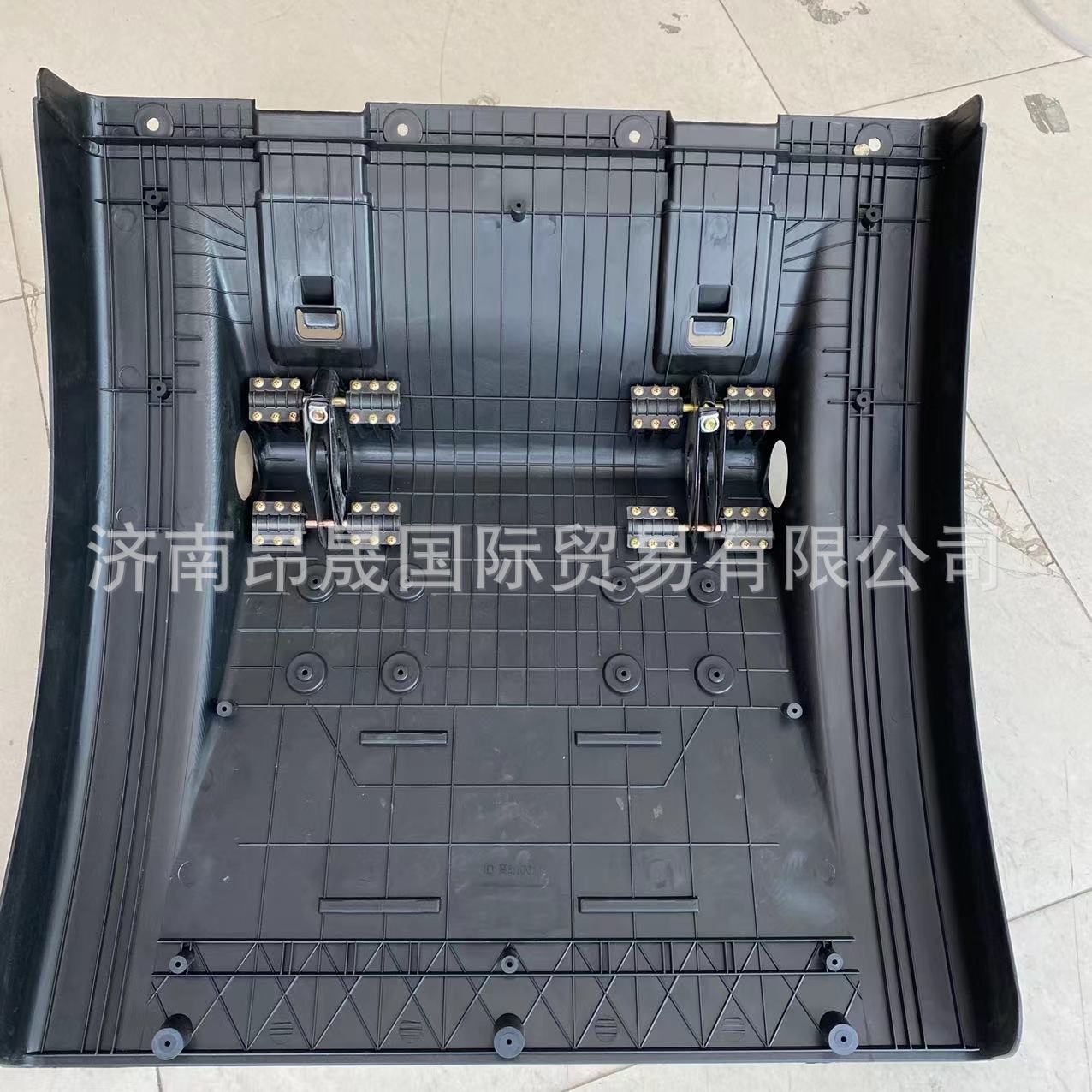 重汽HOWO T7H 汕德卡C7H C9H TX配件出口 WG9925954031后桥后轮罩