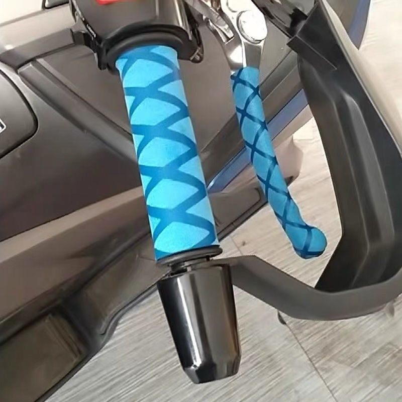 机车防滑热缩手把套 踏板电动自行车改装手把套 矽胶套BMW水鸟