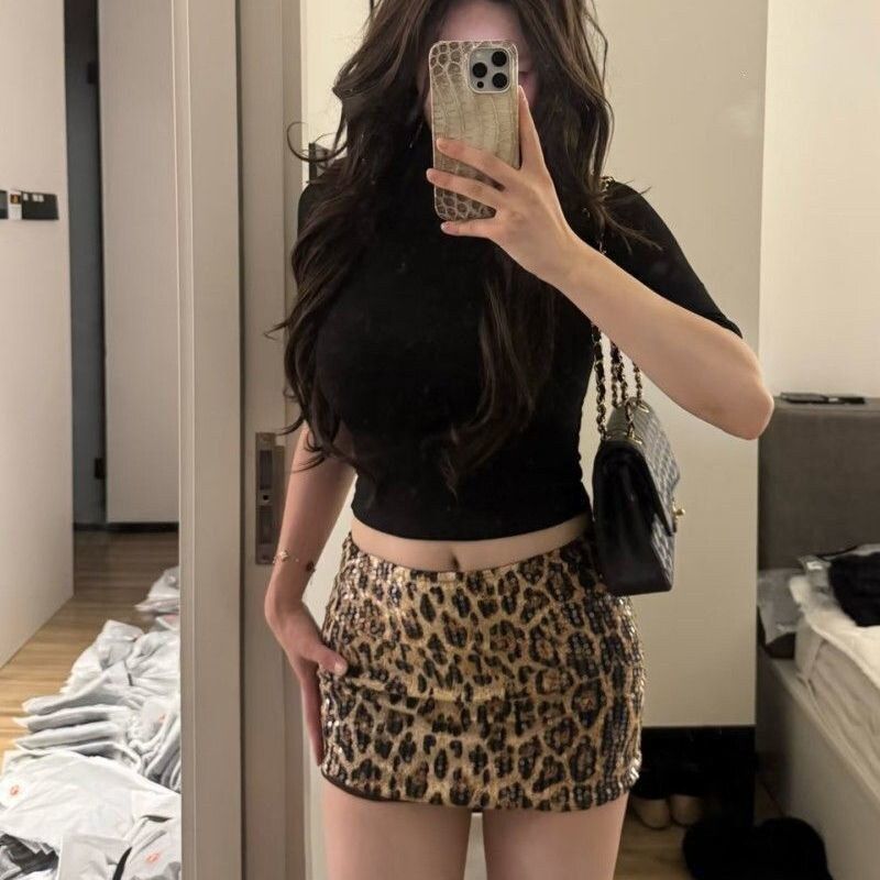 子包臀秋季女套装辣妹御姐半身裙豹纹性感T恤气质中袖两件套上衣