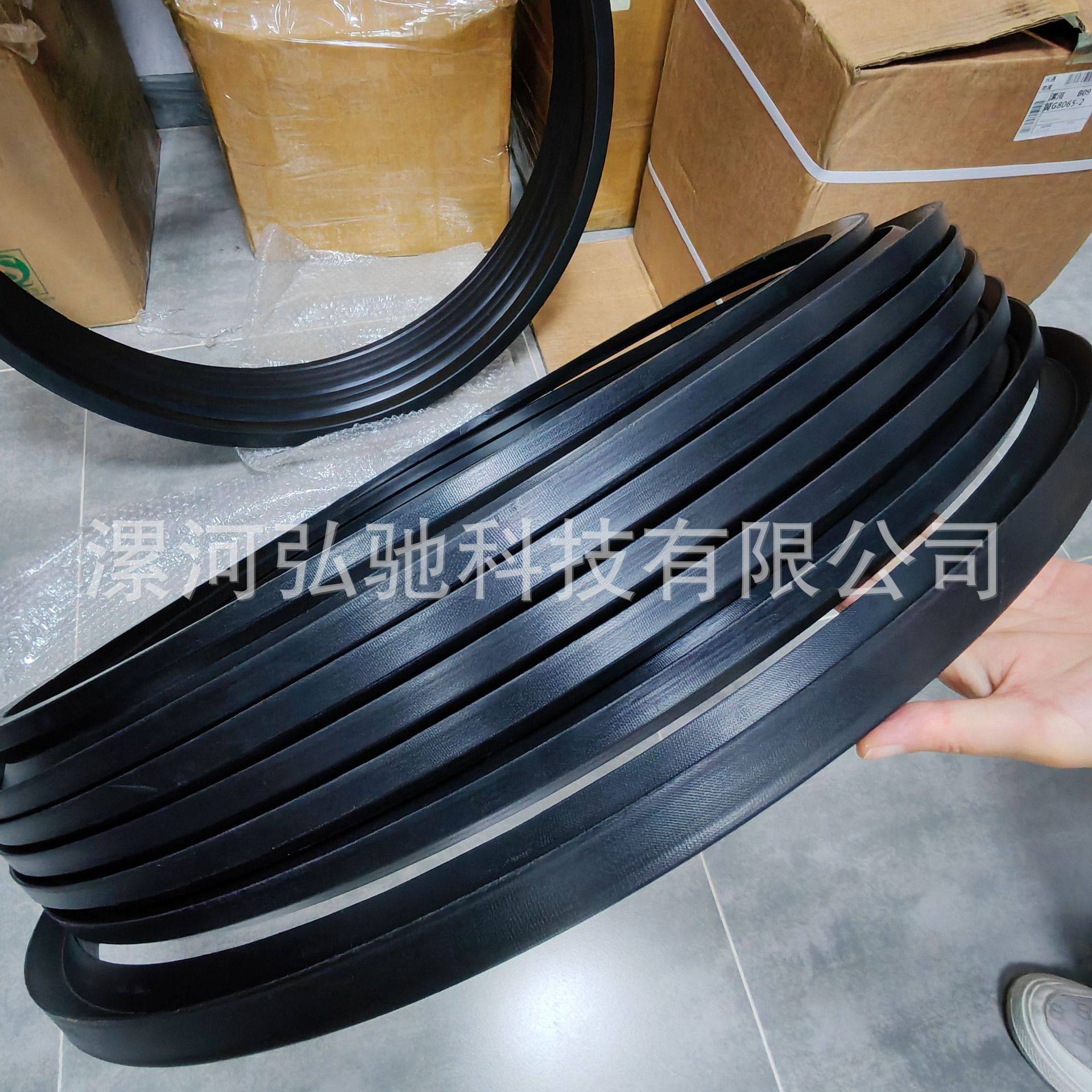 厂家直接供应橡胶夹布材质 大尺寸V型封七件套组合式泵车油封,办公设备/耗材/相关服务,其它,淘宝优惠券,粉丝福利购,淘宝优惠卷