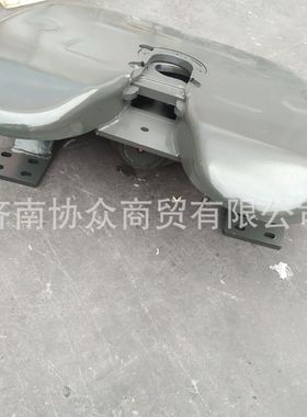 大件运输重汽汕德卡A8090大力神鞍座牵引座 HOWOT7H双摆鞍座总成