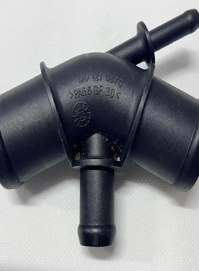 宝来高尔夫捷达汽车水管接头上水管四通1J0121087C 1J0 121 087C