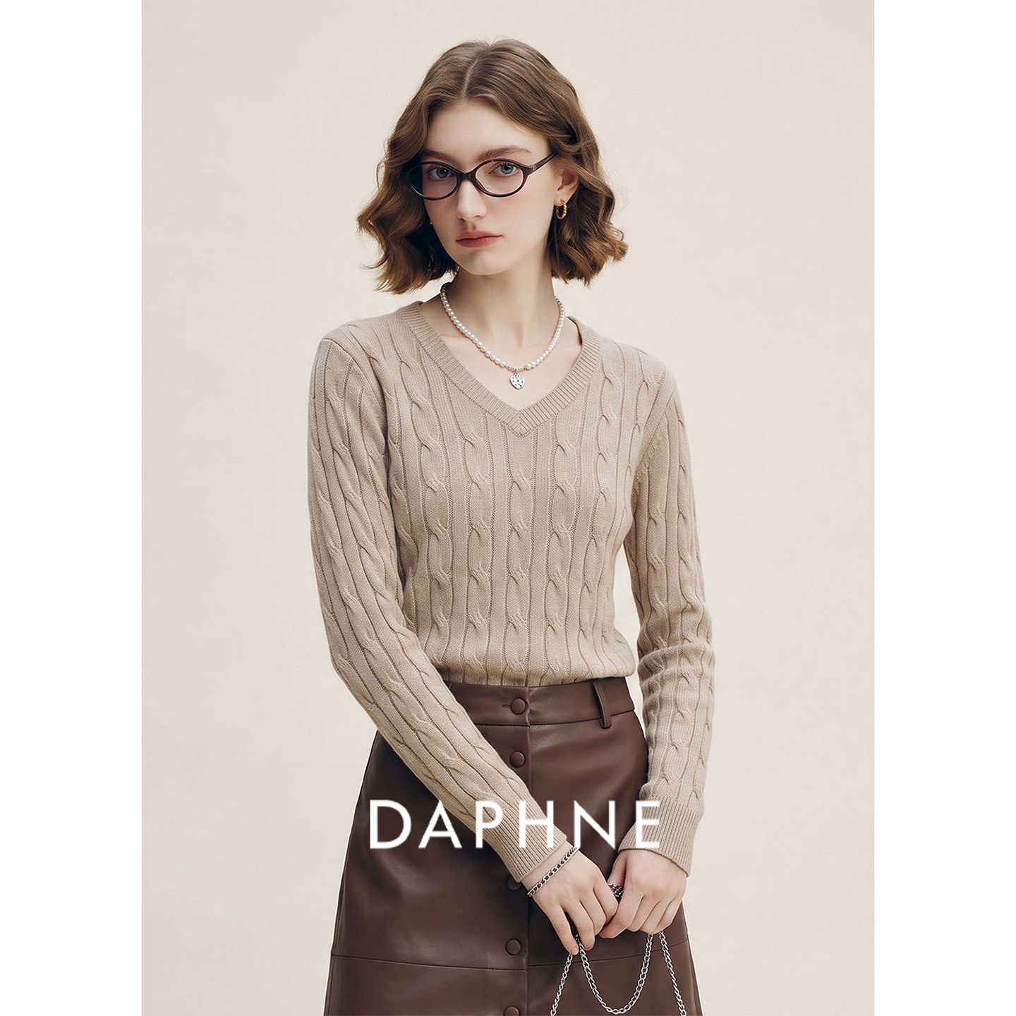 Daphne达芙妮山羊绒复古麻花纹理V领针织衫女秋长袖宽松休闲毛衣