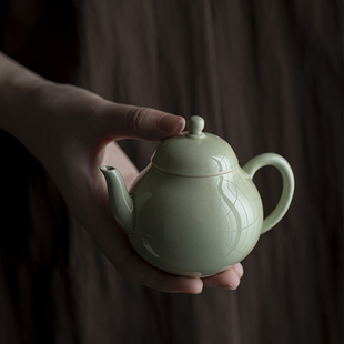 手执茶壶功夫茶具单壶手工原矿色釉青瓷陶瓷家用泡茶壶球孔手抓壶
