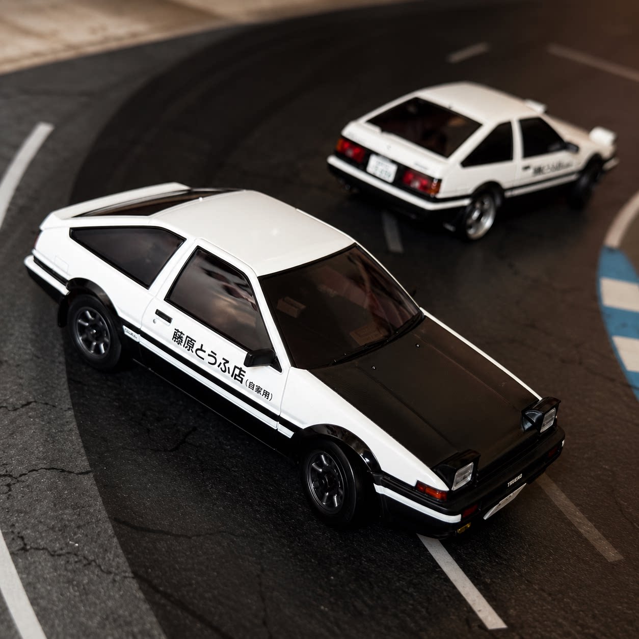AE86藤原豆腐店遥控漂移车高速赛车仿真汽车模型儿童男孩收藏玩具