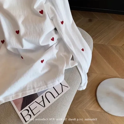 百搭韩系T恤爱心2025早春长袖印花设计感宽松女减龄新款白色上衣